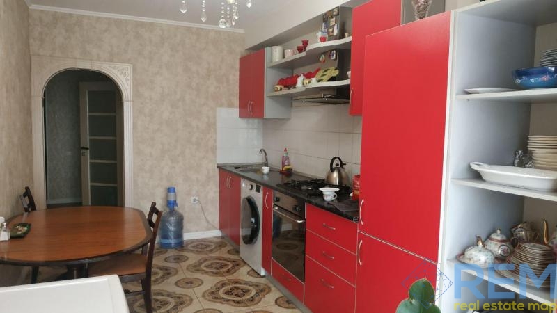 продажа двухкомнатной квартиры номер A-174495 в Приморском районе, фото номер 5